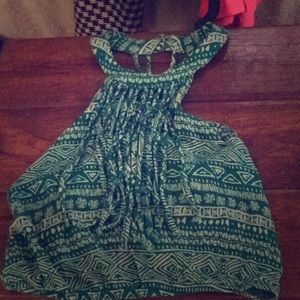 MIDI green and white Aztec